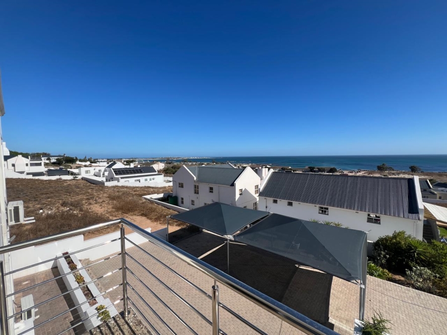 4 Bedroom Property for Sale in Da Gama Bay Western Cape